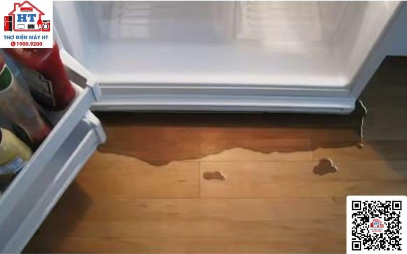 Tủ lạnh bị chảy nước ra sàn ở ngăn mát