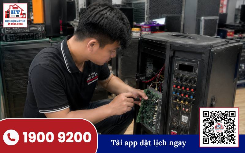 Kiểm tra loa kéo tại nhà Kỹ thuật viên kiểm tra loa kéo tại nhà để khắc phục sự cố Bluetooth không kết nối